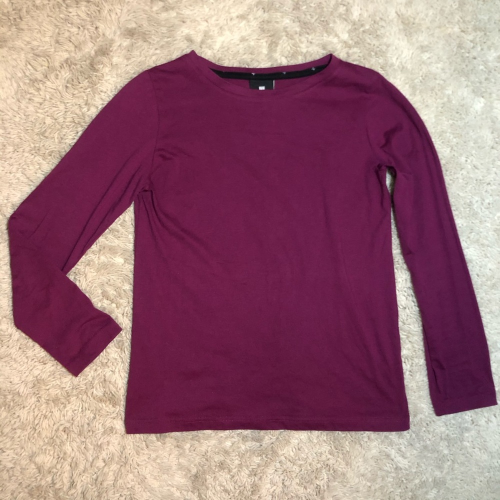 6/$20 Medalist size small long sleeve tee